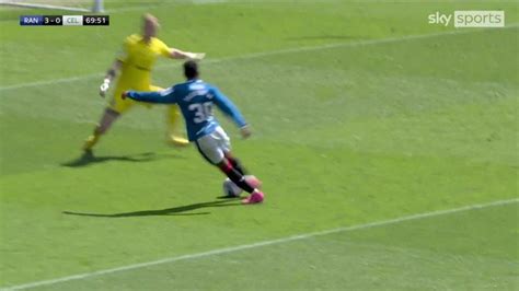 Rangers 3 - 0 Celtic - Match Report & Highlights