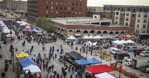 Weather shuts down Des Moines Downtown Farmers Market