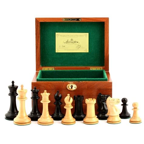 Deluxe Staunton Chess Set | 1890 Edition 4" in Mahogany Box