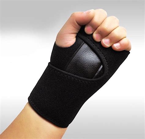 OmniBrace-Neoprene Carpal Tunnel Wrist Brace withSelf Heating Fabric