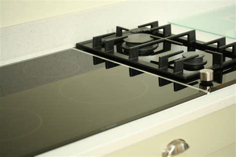 Bosch induction hob and Domino gas hob - newrooms - newrooms