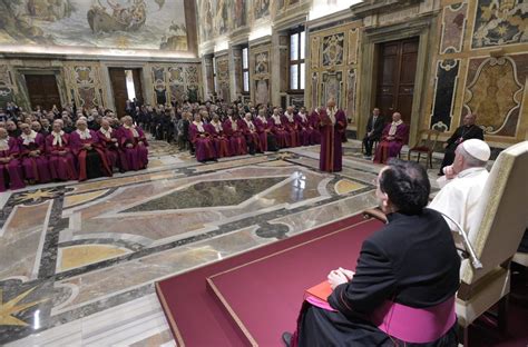 Press release on new instruction on canon law studies - Vatican News