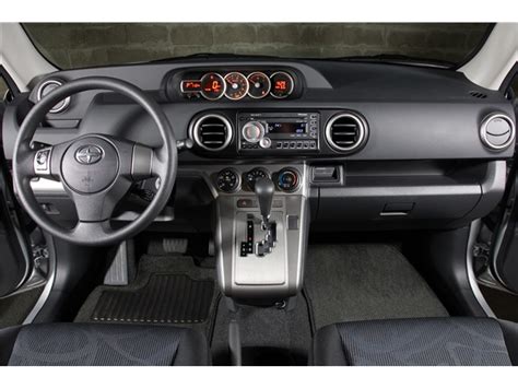 2015 Scion xB: 92 Interior Photos | U.S. News