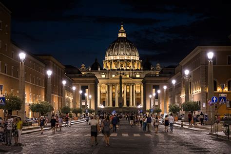 Vatican Museums & Sistine Chapel Night Tour - You Local Rome