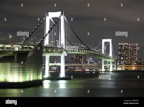 Tokyo Rainbow bridge at night Stock Photo - Alamy