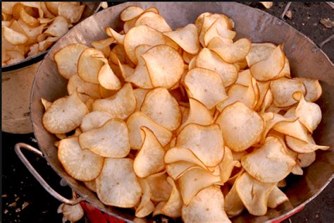 How To Make Delicious Cassava Chips - Recipe for Making Cassava Chips | Recipes, Chips, Food