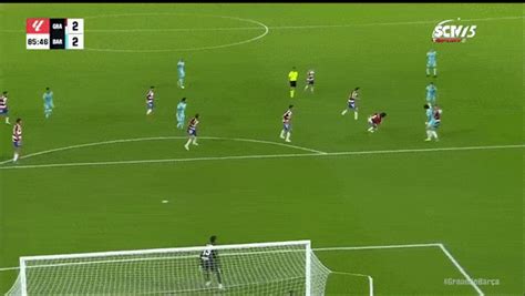 Granada vs Barcelona 2-2: Bryan Zaragoza tỏa sáng cú đúp, Lamine Yamal ...