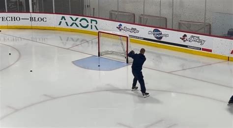 Martin St.Louis practicing : r/hockey