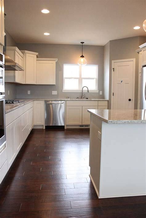 10+ White Kitchen Cabinets With Gray Walls