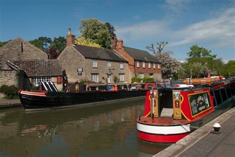 Stoke Bruerne, Northamptonshire | Canal boat, Northamptonshire, Canal