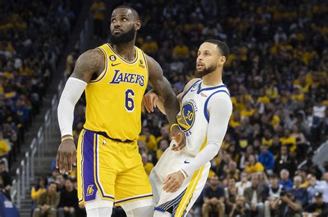 Warriors' Steph Curry, Lakers' LeBron James rivalry still going strong