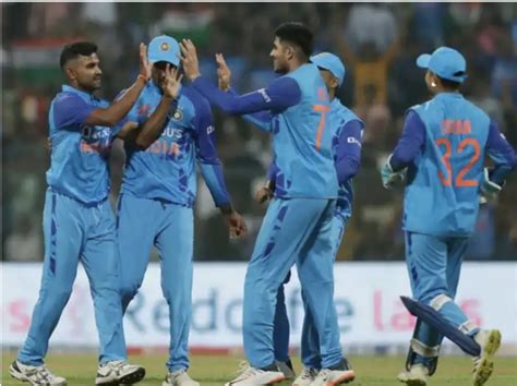 Team India started the year 2023 with a victory, beat Sri Lanka by 2 ...