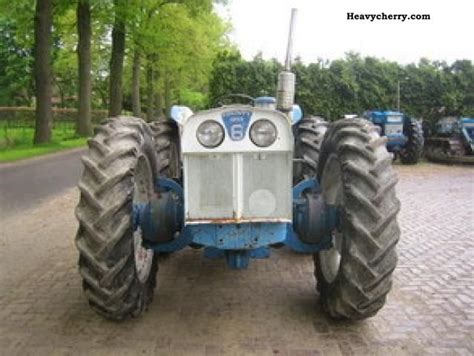 Ford Major County Super6 1964 Agricultural Tractor Photo and Specs