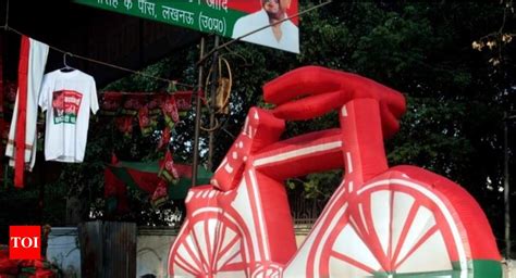 samajwadi party: Samajwadi Party symbol may be frozen if EC can't take ...