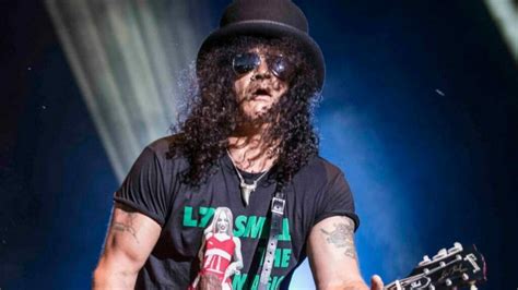 Slash Discusses New Album '4': "This Is Actually The Most Live I've Recorded So Far"