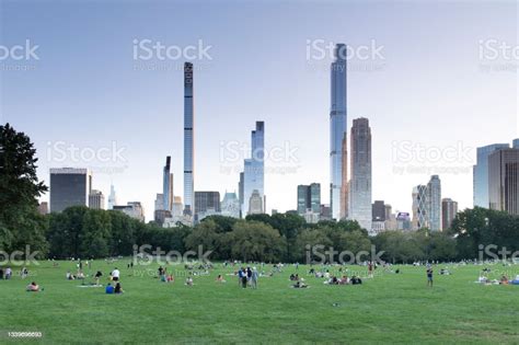 Central Park Skyline Stock Photo - Download Image Now - Central Park - Manhattan, Tower, Summer ...