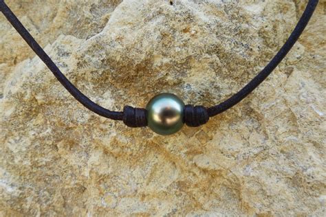 Tahitian Pearls Necklace on Leather Choker Necklace - Etsy