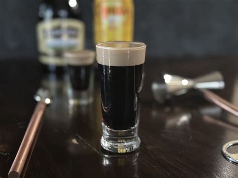 Easy Baby Guinness Shot Recipe | Just two ingredients & one tip for ...