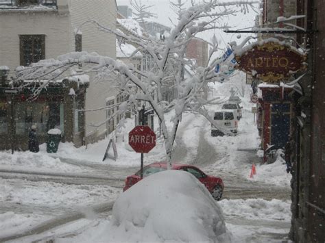 Old Quebec : Winter Walking Tour - Tours Accolade