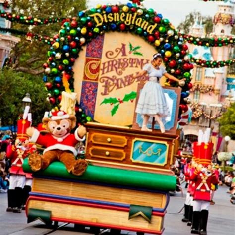 Stream Disneyland - A Christmas Fantasy Parade Theme Song by 🎸Chisato ...