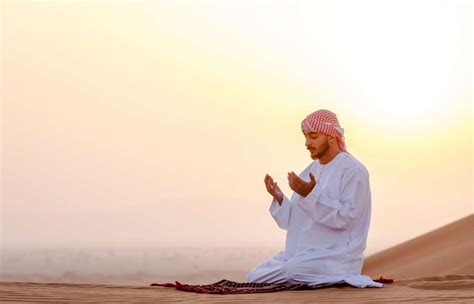 How to Perform Dhuhr Prayer: Master Praying Dhuhr in Simple Steps!