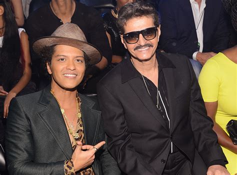 24K Career: Inside the Private World of Bruno Mars, the Most Exacting Star in Pop | E! News