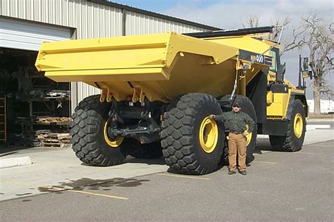 What Is an Articulated Dump Truck? - Pulltarps Mfg