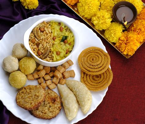 Diwali Snacks Diwali Faral, Diwali Special Sweet and Salty Snacks, Festival Snacks from ...