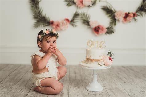 Ally's First Birthday Cake Smash with Pink Floral and Palm Hoops — Kelly McPhail Photography