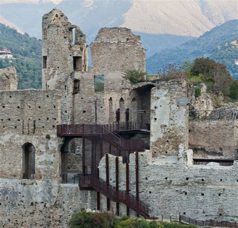 Restoration of Castello dei Doria a Dolceacqua / LDArchitects | ArchDaily