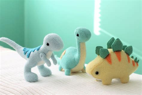 PDF Pattern Felt Dinosaur Plush Bundle velociraptor, Stegosaurus and Brontosaurus - Etsy | Kain ...