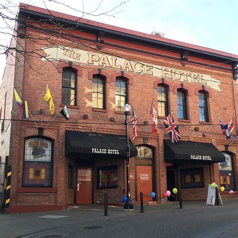 Nice vintage brick building in #nanaimo - Lloyd's Blog