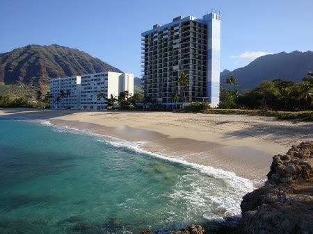 TUG - Hawaiian Princess at Makaha Beach