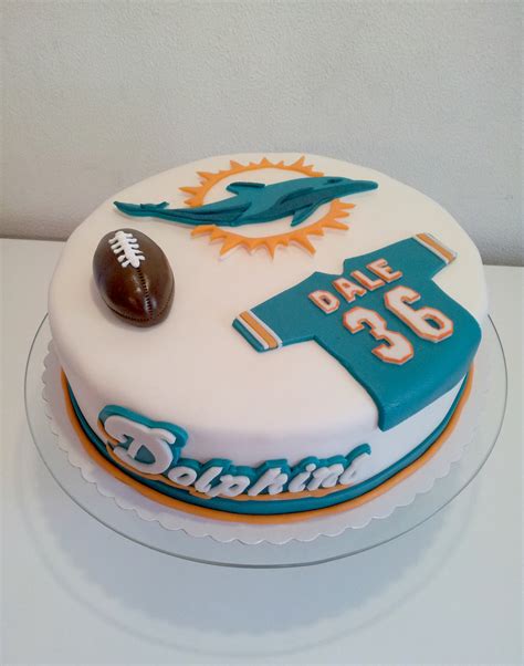 Miami Dolphins Fan Cake - CakeCentral.com