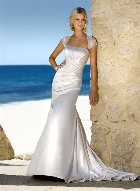 25 Beautiful Beach Wedding Dresses – The WoW Style