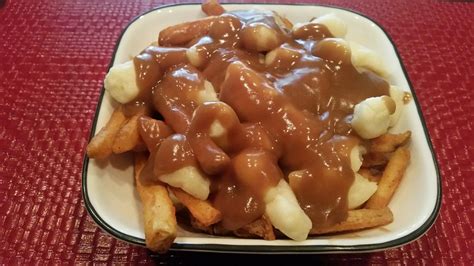 [Homemade] Poutine with super fresh Wisconsin Cheese curds : r/food