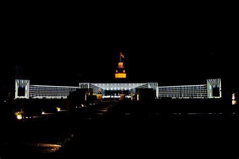 Gallery of Germany’s Karlsruhe Palace Becomes the Backdrop for this Stunning Video Mapping ...