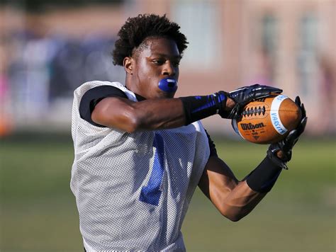 Bordow: Top 10 high school football players to watch for fans | USA TODAY High School Sports