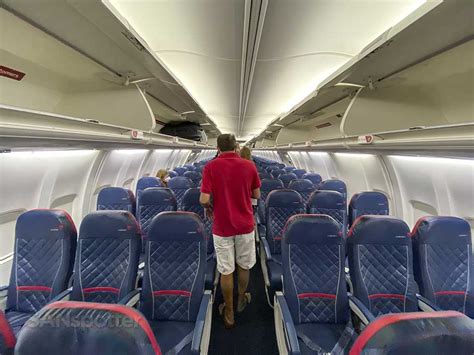 Delta 737-800 economy review (yes, it’s as dull as you think it is ...