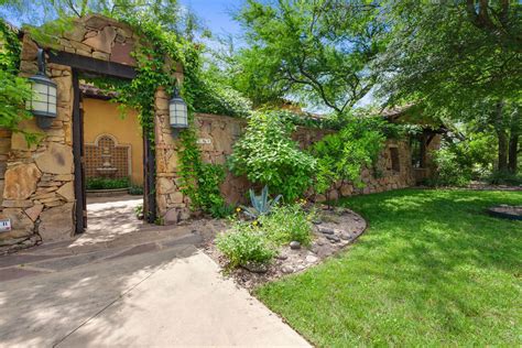 104 Goodnight Dr, Georgetown, TX 78628 - See Est. Value, Schools & More