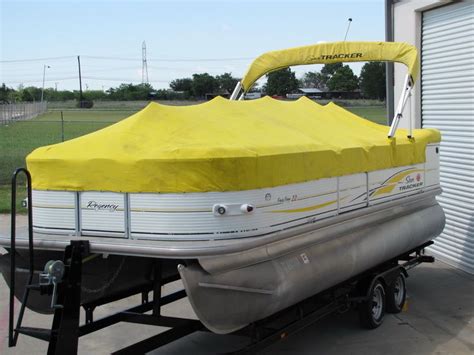 Sun Tracker PARTY BARGE 22 REGENCY EDITION 2007 for sale for $5,856 ...