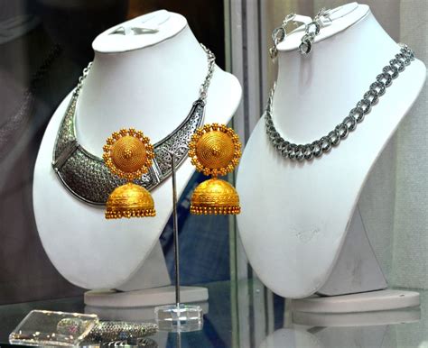 From Kohinoor replica to optical maze, Jaipur gems and jewellery museum ...