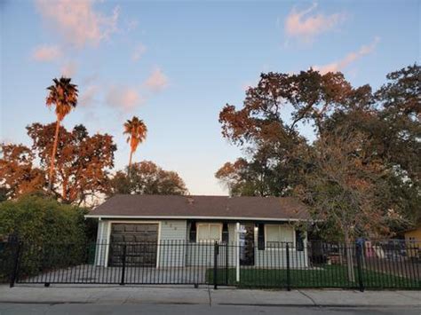 2419 Nightingale Ave, Stockton, CA 95205 | 26 Photos | MLS #223008600 ...