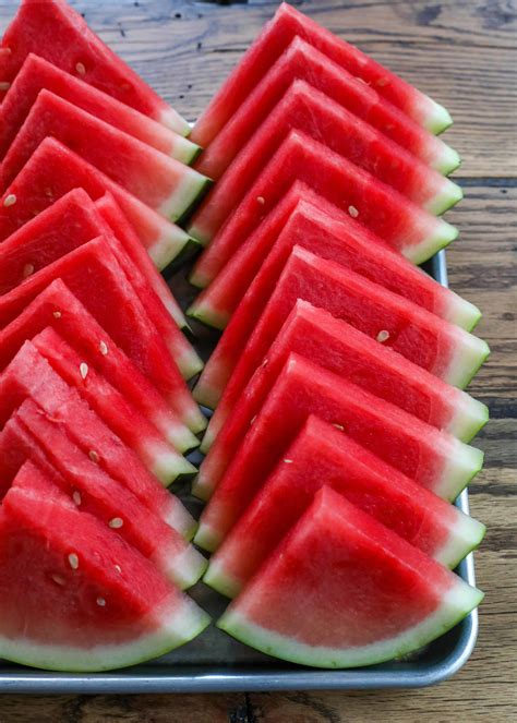 How To Slice A Watermelon In Just Minutes - Barefeet In The Kitchen