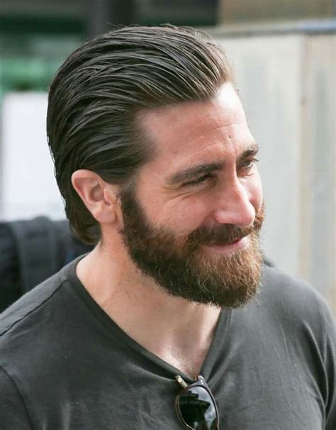 Jake Gyllenhaal | Jake gyllenhaal beard, Mens hairstyles, Long hair ...