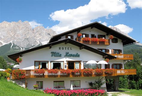 Hotel in Cortina | The official Dolomites website | Cortina | Dolomiti ...