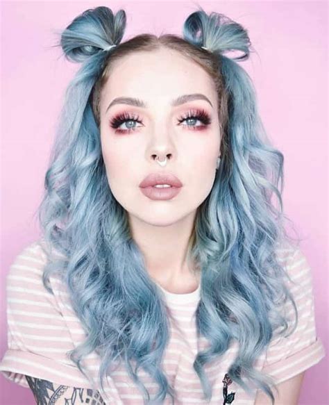 6 Reasons People Are Coloring Their Hair Pastel Blue