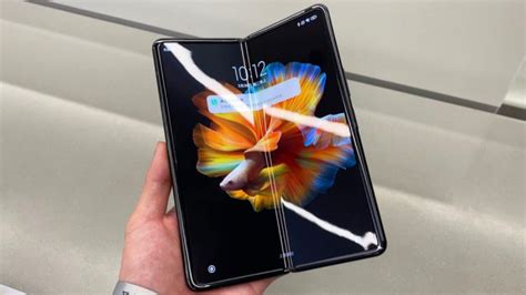 Xiaomi Mi Mix Fold will be tested when folding and unfolding live - TECHOBIG