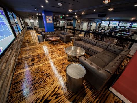 The Best Sports Bars in Philly to Watch NFL and College Football ...