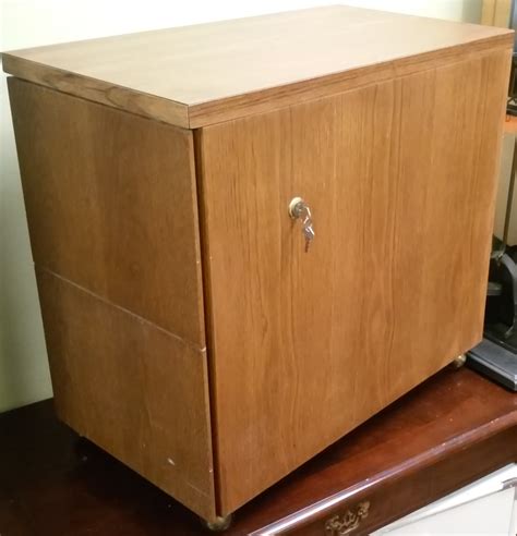 UHURU FURNITURE & COLLECTIBLES: SOLD - Vintage 2-Drawer Locking File ...